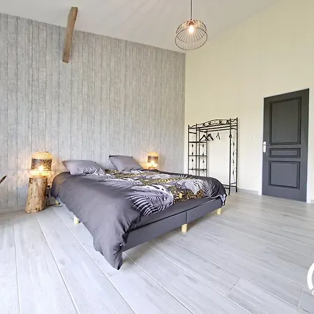 Sas Au Brunet Bed & Breakfast *