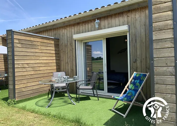 Sas Au Brunet Bed & Breakfast