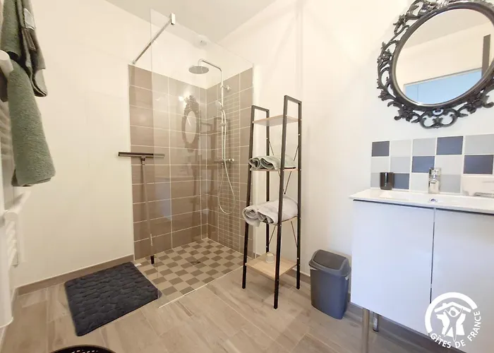 Sas Au Brunet Bed & Breakfast