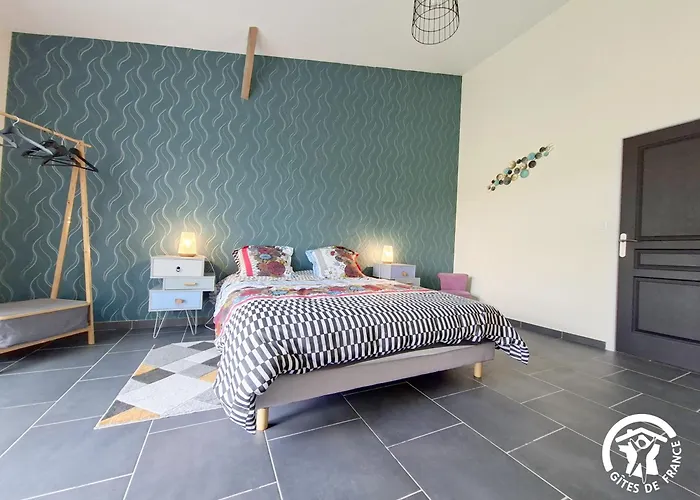 Sas Au Brunet Bed & Breakfast